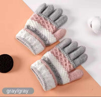 Warm Gloves 3-8 Year Old Boys and Girls Thickened Striped Knitted Full Finger Gloves